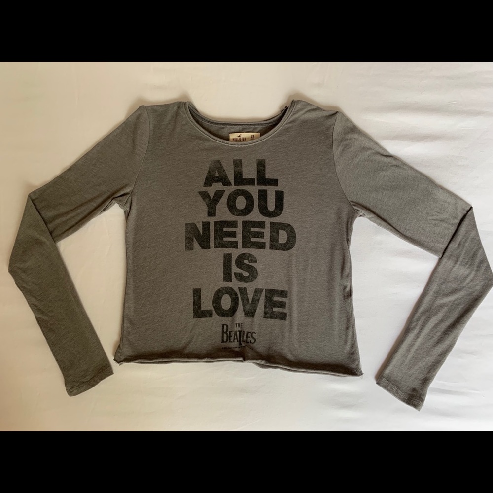 hollister long sleeved crop top